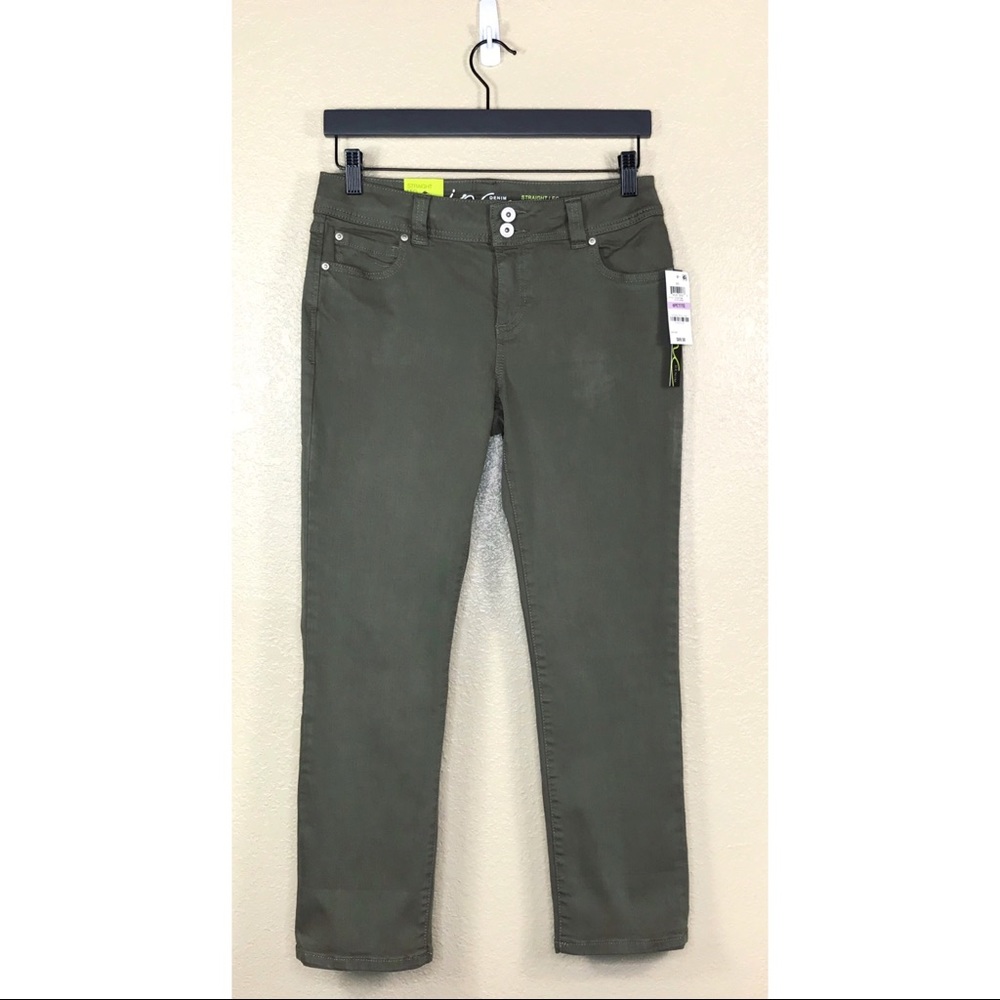 INC International Concepts Straight Leg Crop Jeans Size 6P NWT